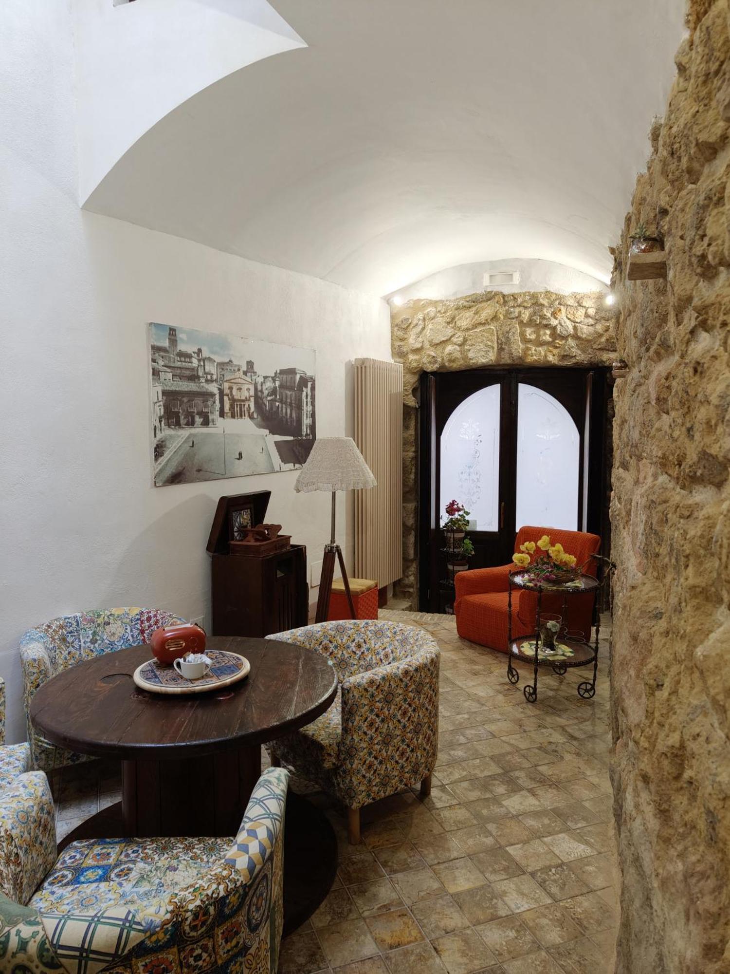 Bed and Breakfast Del Centro Энна Экстерьер фото